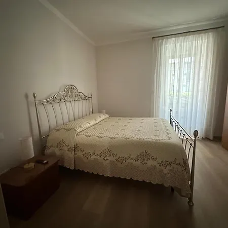 Dietro L'angolo *